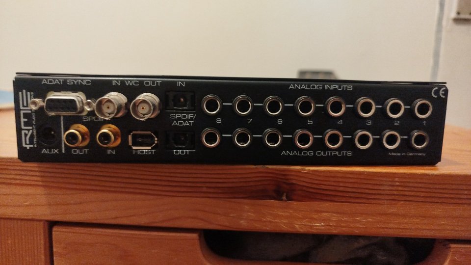 RME Multiface, Tarjeta de sonido - Conversor 8 in/8 out.