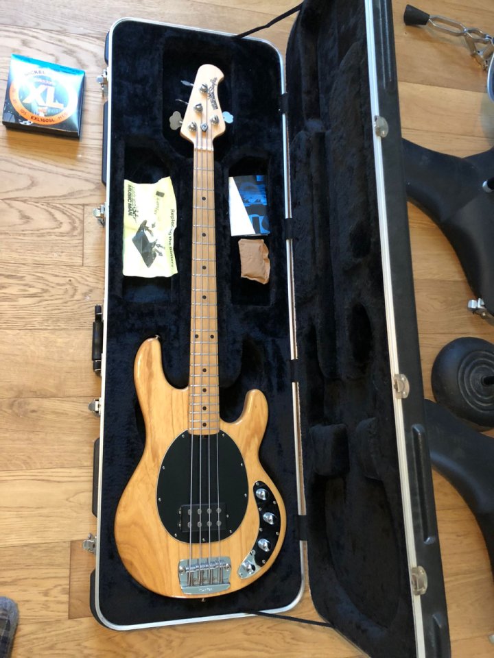 Music Man StingRay 3-EQ H