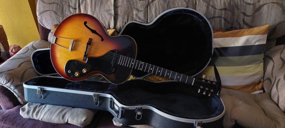 Gibson ES-120T 1962 de segunda mano · Foto 1 de 4 · Asturias · 2995 €