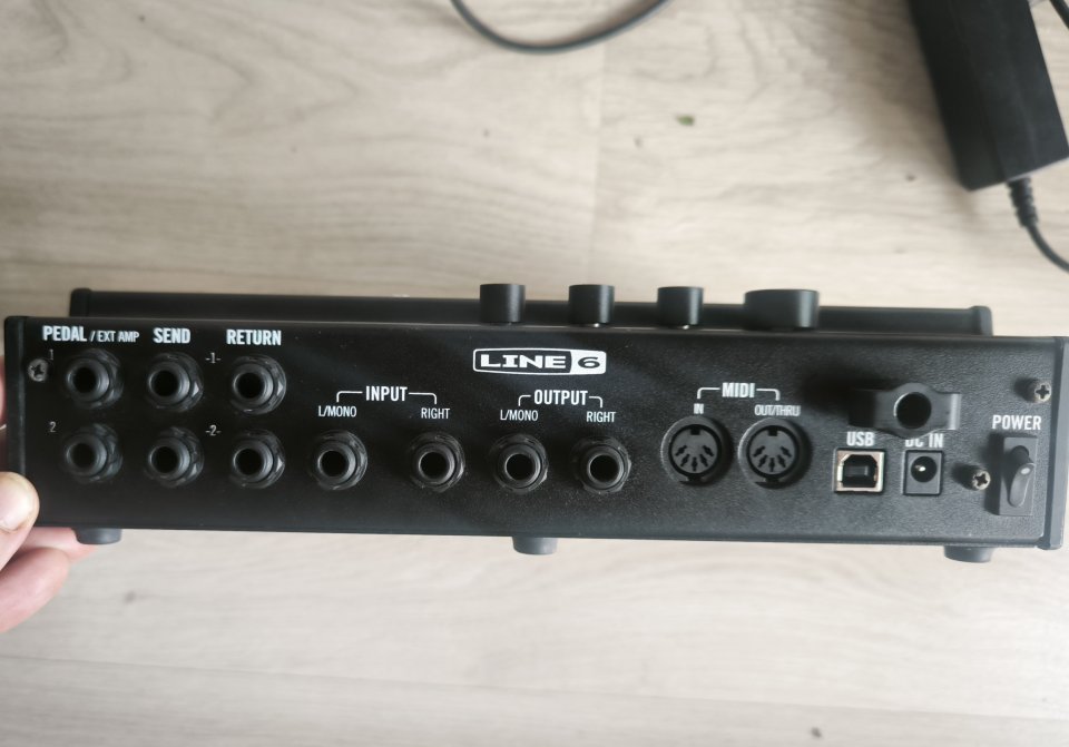 Line 6 HX effects ¡Envío incluido! de segunda mano · Foto 4 de 5 · Murcia · 280 €