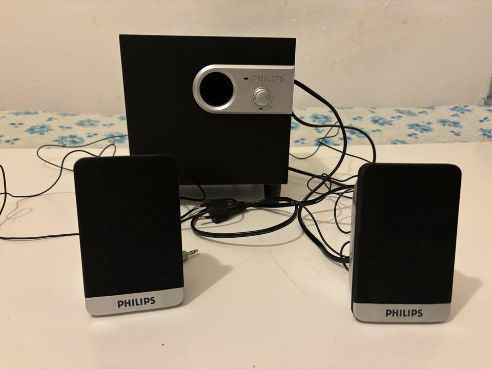 Altavoces Phillips con subwofer