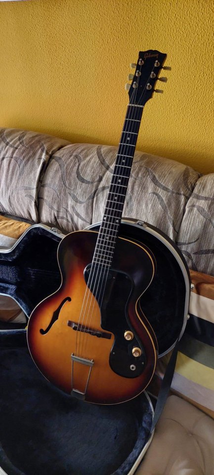Gibson ES-120T 1962 de segunda mano · Foto 3 de 4 · Asturias · 2995 €