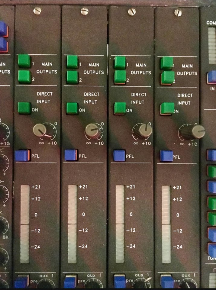 24 channels Neve 44 series mixer