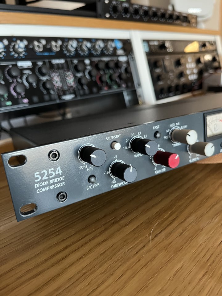 Compresor Rupert Neve Shelford Diode Bridge Stereo