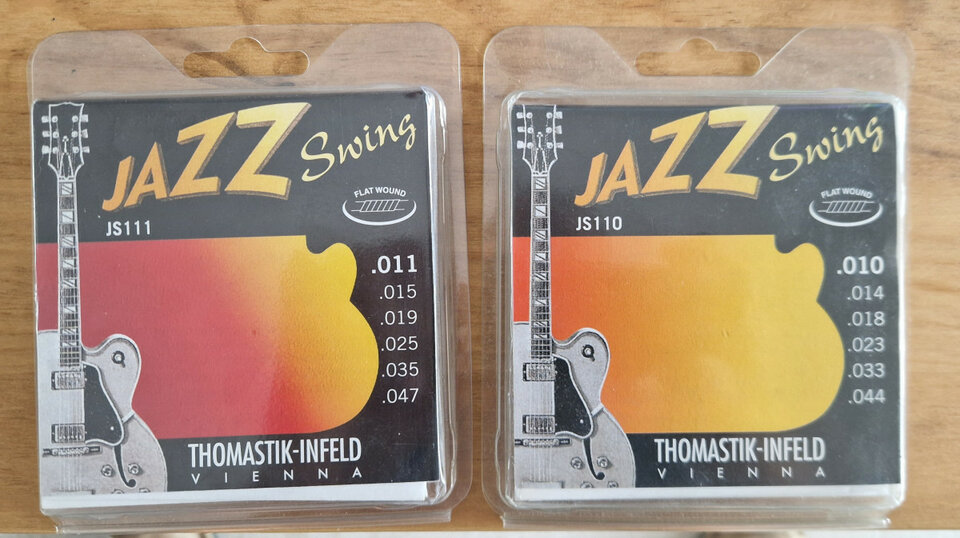 Vendo o Cambio cuerdas Thomastik flatwound