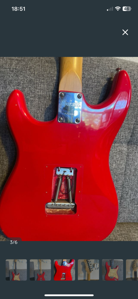 Guitarra Eléctrica Maison tipo Strato Roja de segunda mano · Foto 3 de 6 · Madrid · 130 €