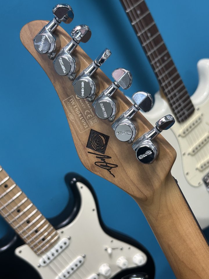 schecter nick johnston Con mejoras de segunda mano · Foto 4 de 9 · Sevilla · 600 €