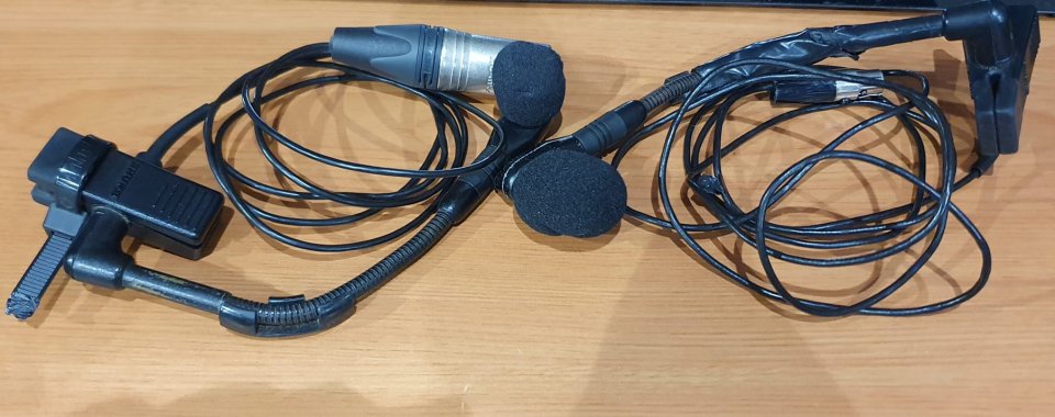 2 Micrófonos Shure de Pinza de segunda mano · Ourense · 300 €
