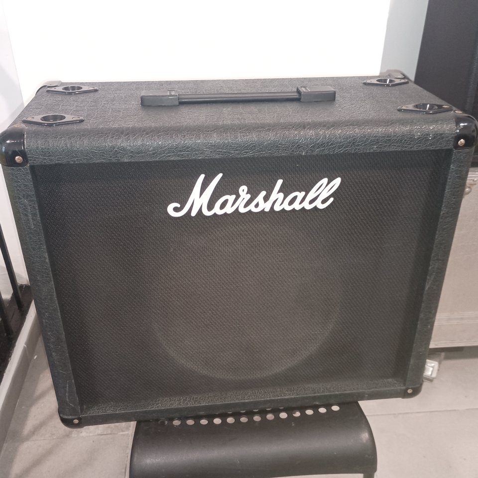 Pantalla Marshall 1x12 VS 112 de segunda mano · Foto 1 de 4 · Málaga · 150 €