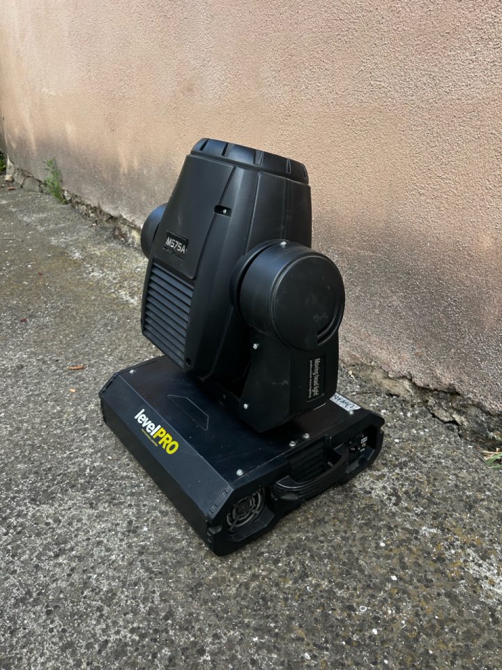 Cabezas Móviles DMX 575W de segunda mano · Foto 2 de 6 · Barcelona · 150 €