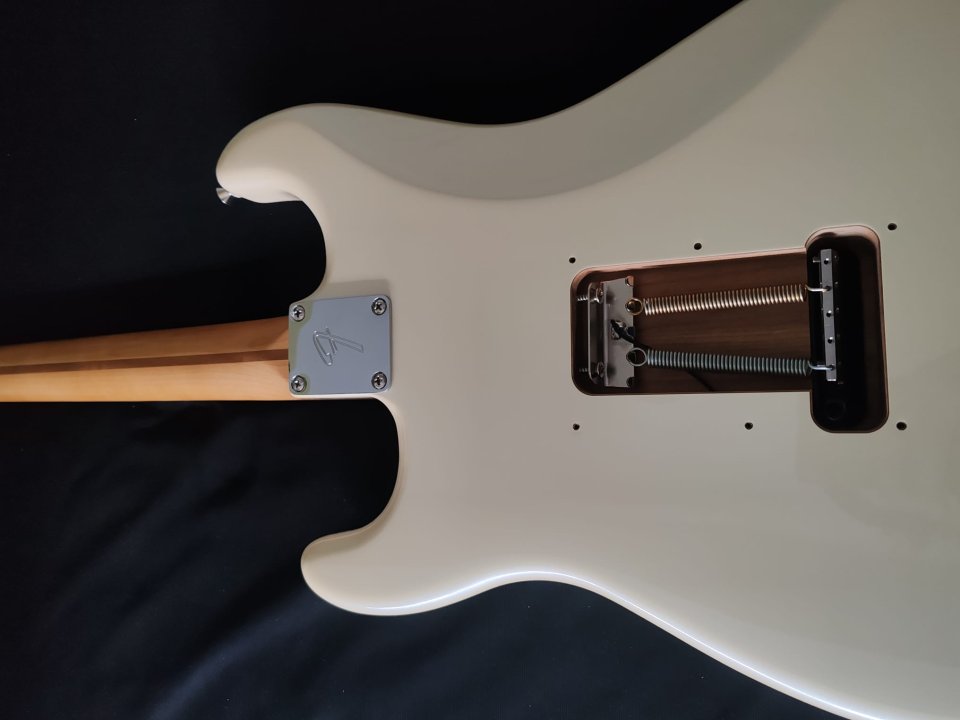 Fender Stratocaster de segunda mano · Foto 2 de 5 · A Coruña · 800 €