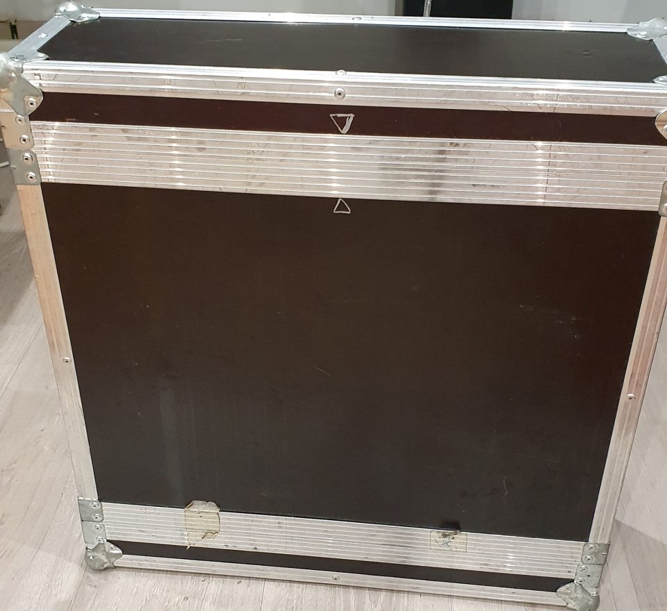 Rack 3U y 4U de segunda mano · Foto 2 de 6 · Ourense · 250 €