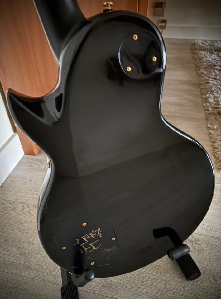 Sire L7 P90 (firmada Jared James Nichols) COA