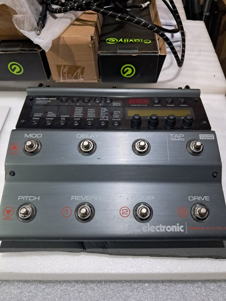 Vendo o cambio pedal TC Electronic Nova Syste