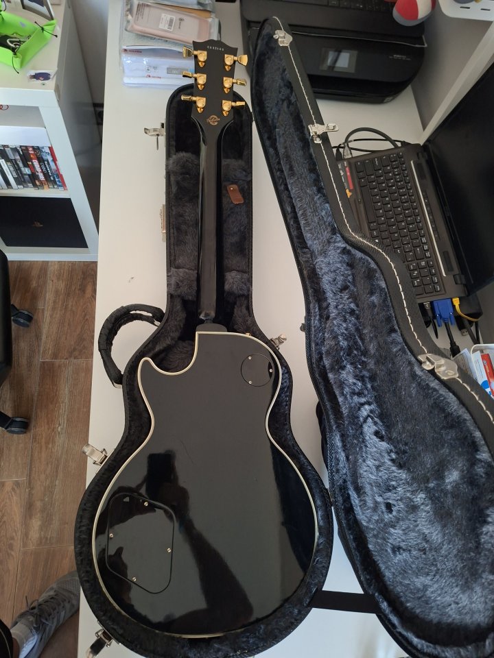 (O vendo) Gibson Les Paul Custom 2004 de segunda mano · Foto 6 de 7 · Madrid