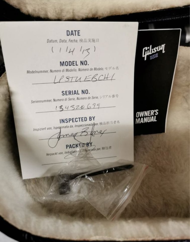 Gibson les Paul studio negra 2013