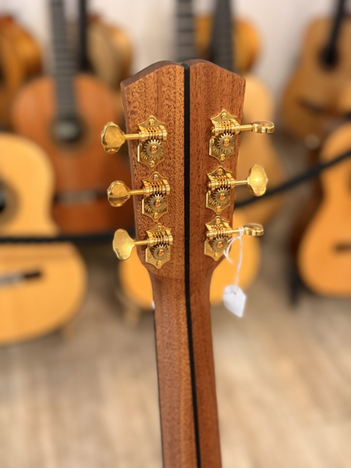 Guitarra Acústica Dowina Master Series Rony, Torrified Swiss Moon Spruce de segunda mano · Foto 2 de 8 · Zaragoza · 2650 €
