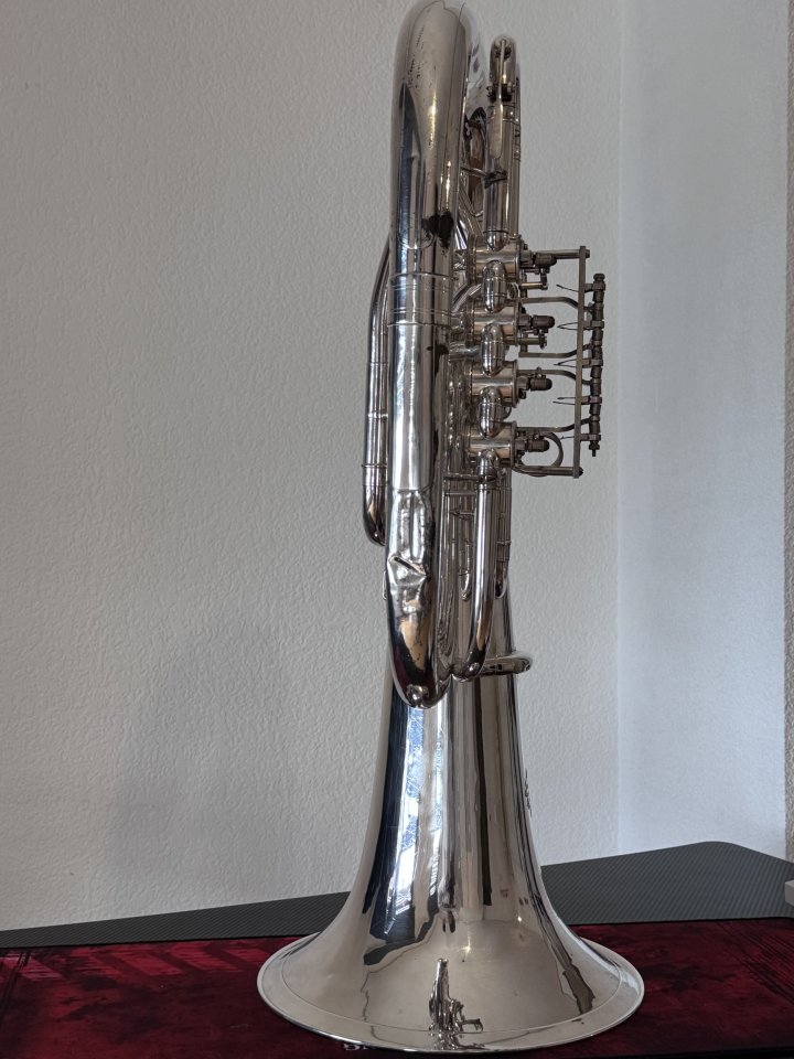 Bombardino Alexander Mainz de segunda mano · Foto 4 de 6 · Valencia · 3000 €