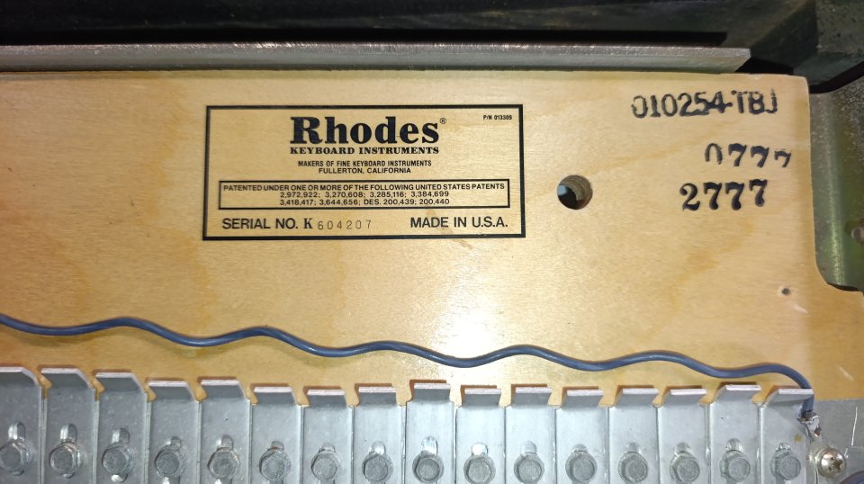 Fender Rhodes Mark I Stage 73 de segunda mano · Foto 3 de 7 · Las Palmas · 2200 €