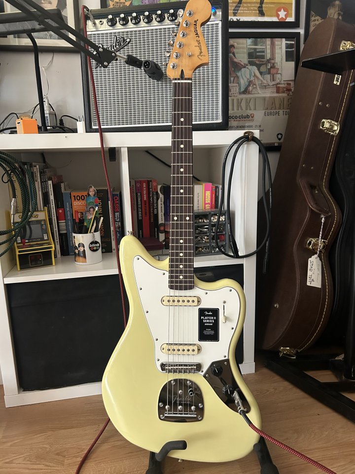 Fender Jaguar Player II (Nueva, 1 semana)