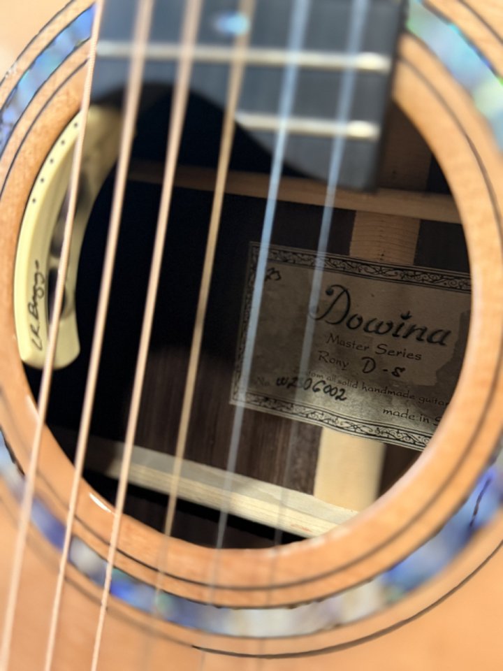 Guitarra Acústica Dowina Master Series Rony, Torrified Swiss Moon Spruce de segunda mano · Foto 5 de 8 · Zaragoza · 2650 €