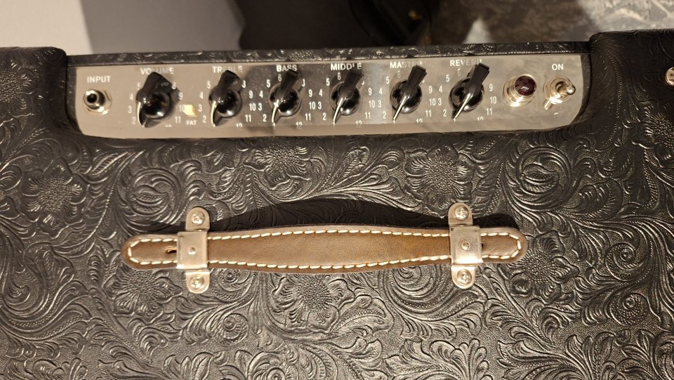 OPORTUNIDAD Blues Junior 30 aniversario. de segunda mano · Foto 2 de 2 · Murcia · 700 €