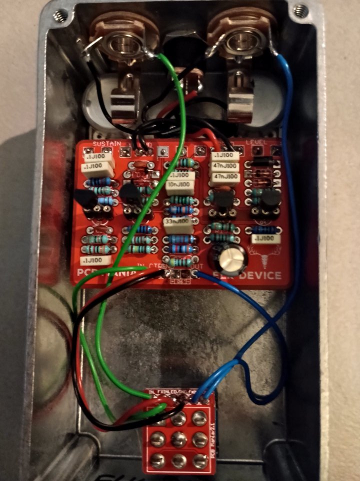 Clon EQD fuzz Hyzumitas