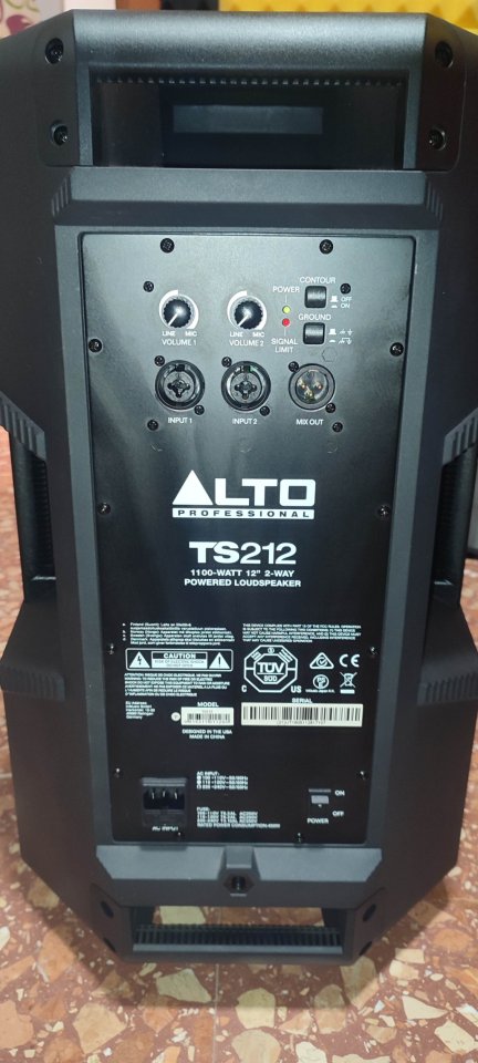 Altavoz alto TS 212 nuevo