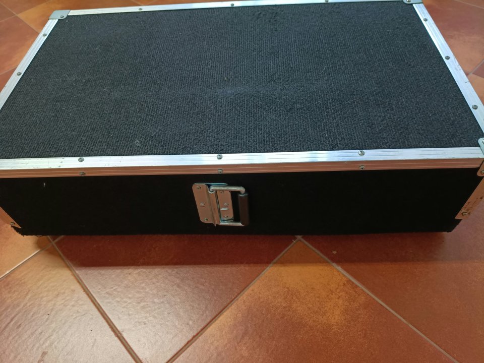 Pedalboard con ruedas de segunda mano · Foto 1 de 10 · Pontevedra · 100 €