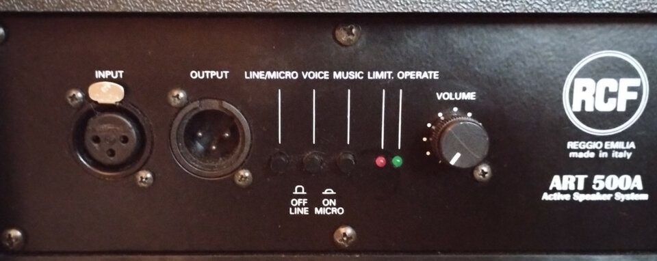 Altavoces autoamplificados RCF 15" ART 500A