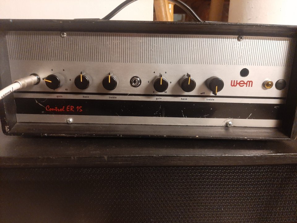 WEM ER-15 con pantalla wem 1X12