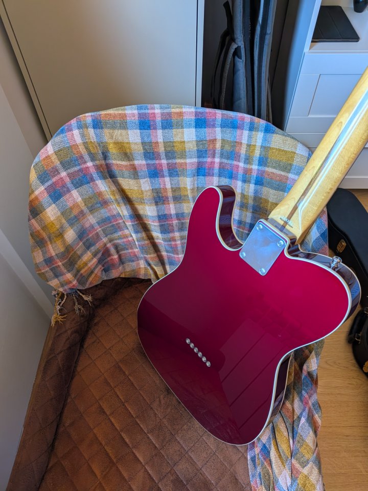 Tokai Telecaster Japonesa ATE106b sin pastillas y mejorada de segunda mano · Foto 3 de 4 · Madrid · 590 €