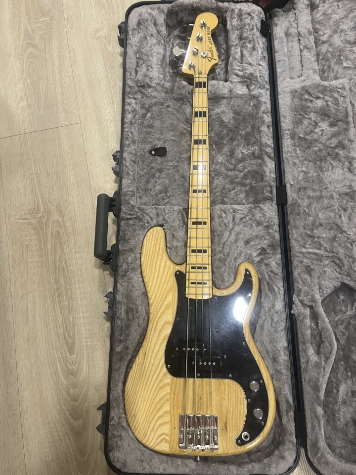 Fender precision usa 1978 con mastil jazz bass Geddy lee de segunda mano · Foto 1 de 9 · Bizkaia · 1100 €