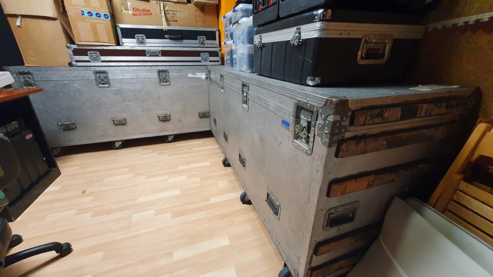 5 baúles de diferentes tamaños de segunda mano · Foto 3 de 3 · Ourense · 1500 €