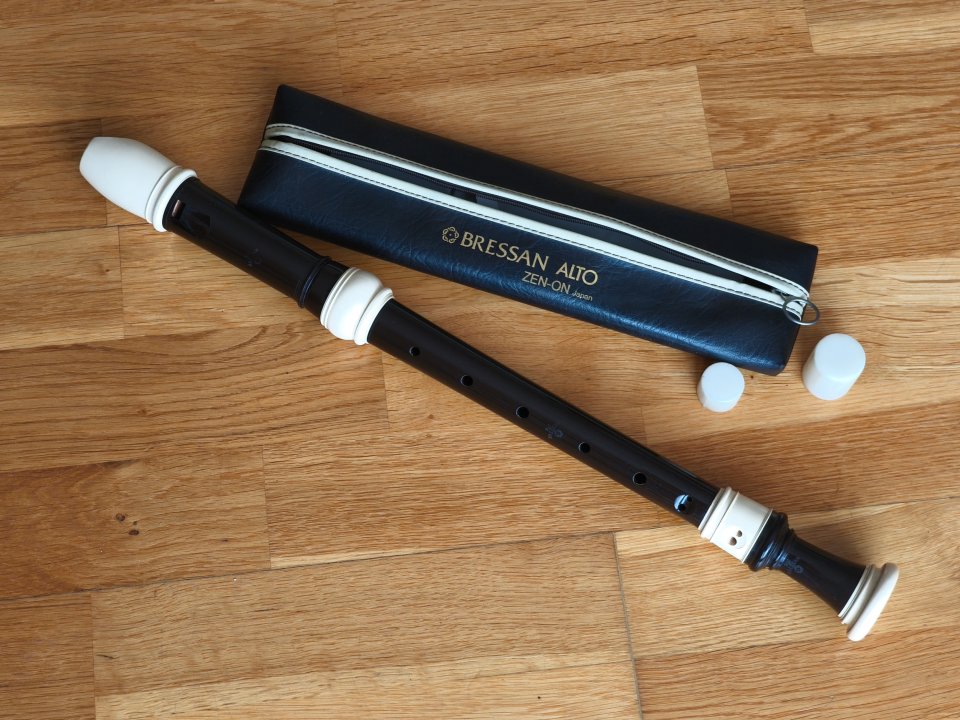 Flauta dulce Vintage Bressan Alto ZEN-ON de segunda mano · Foto 1 de 6 · Barcelona · 85 €