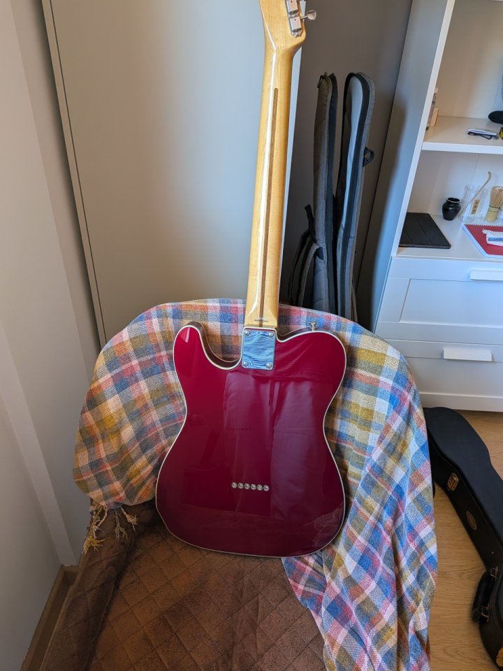 Tokai Telecaster Japonesa ATE106b sin pastillas y mejorada de segunda mano · Foto 4 de 4 · Madrid · 590 €