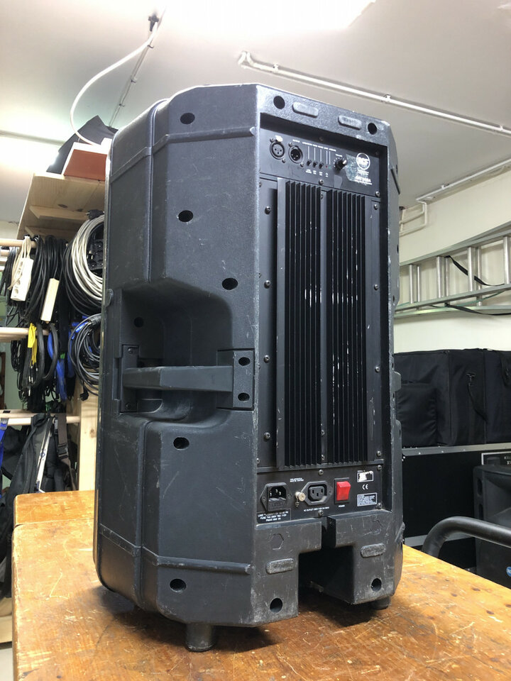 Altavoces autoamplificados RCF 15" ART 500A