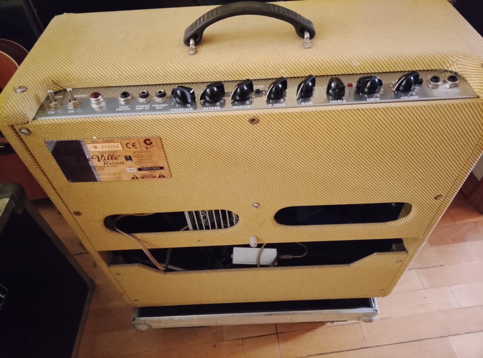Fender Blues Deville Reissue de segunda mano · Foto 2 de 4 · Alicante · 500 €