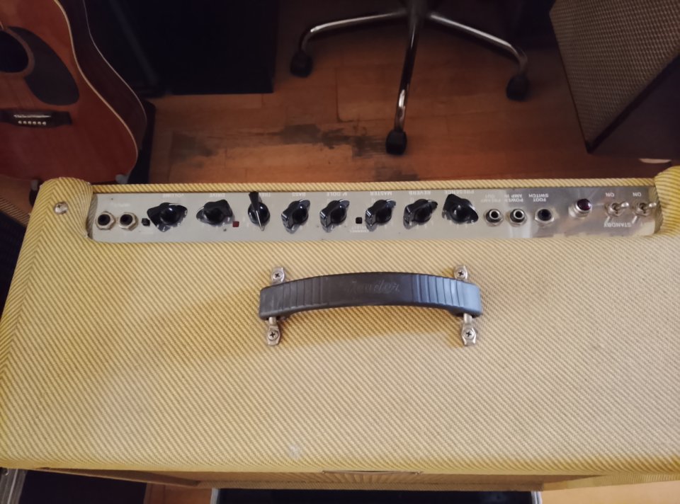 Fender Blues Deville Reissue de segunda mano · Foto 4 de 4 · Alicante · 500 €