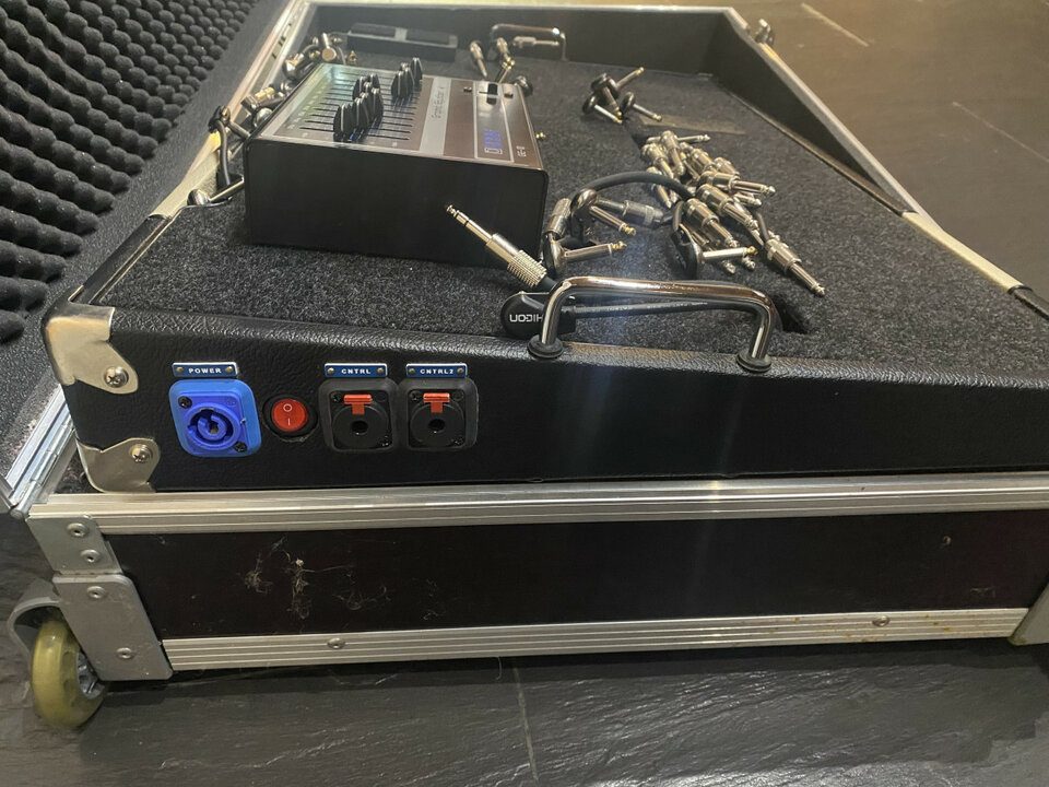 Pedalera rox in a box