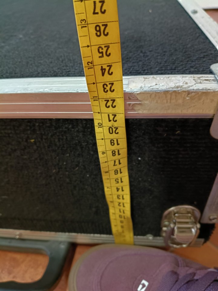 Pedalboard con ruedas de segunda mano · Foto 10 de 10 · Pontevedra · 100 €