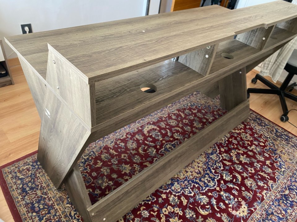 Glorious Sound Desk Pro Walnut Escritorio Estudio de segunda mano · Foto 5 de 6 · Madrid · 310 €