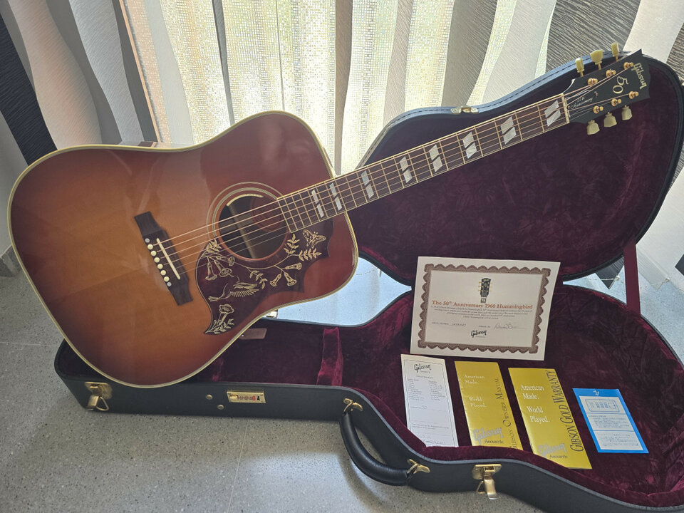 Gibson hummingbird 50 aniversario custom shop