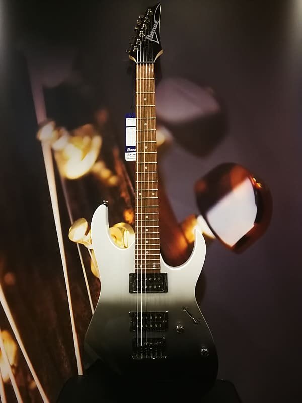 ibanez rg421 pfm de segunda mano · Foto 2 de 10 · Valencia