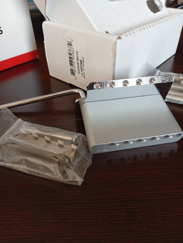 Puente Stratocaster Fender vintage narrow de segunda mano · Foto 2 de 2 · Asturias · 55 €