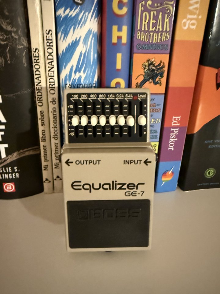 Boss GE-7 ecualizador