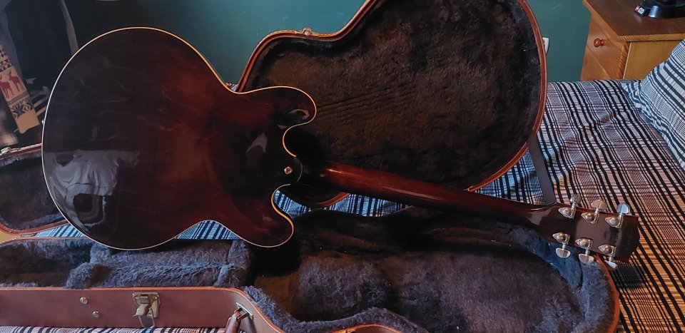 OFERTÓN FIN DE SEMANA! Gibson Memphis ES-335 Block Goldtop Ltd. Edition de segunda mano · Foto 3 de 7 · Asturias · 2850 €