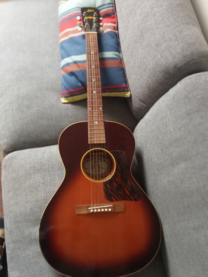 Guitarra acústica Atkin L36 A de segunda mano · Foto 8 de 8 · Barcelona · 2725 €