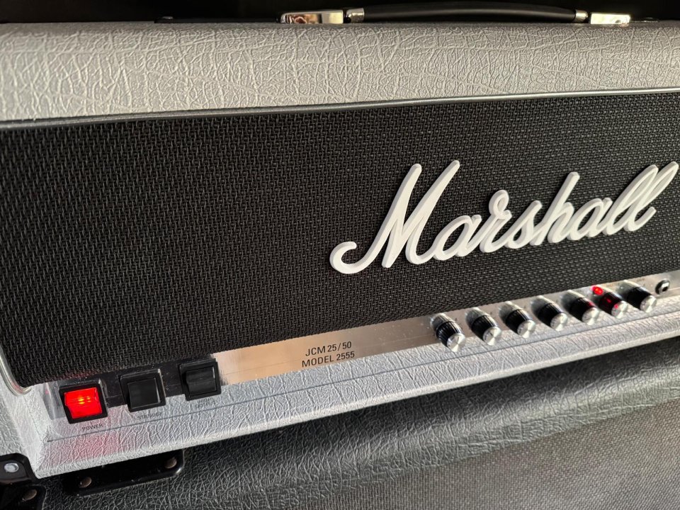 Marshall 2555X Silver Jubilee a toda prueba revisado con válvulas nuevas de segunda mano · Foto 1 de 10 · Madrid · 850 €