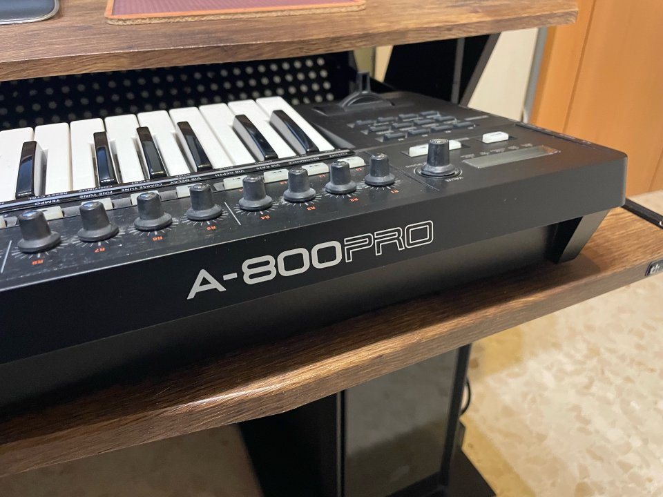 Teclado maestro controlador midi Roland A-800 PRO